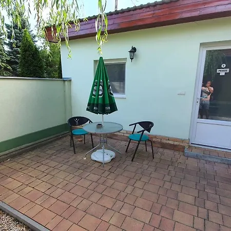 Tom Apartmans 2