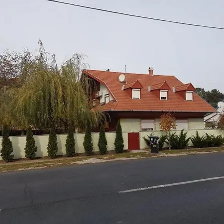 Tom Apartmans 2 Apartment Siofok