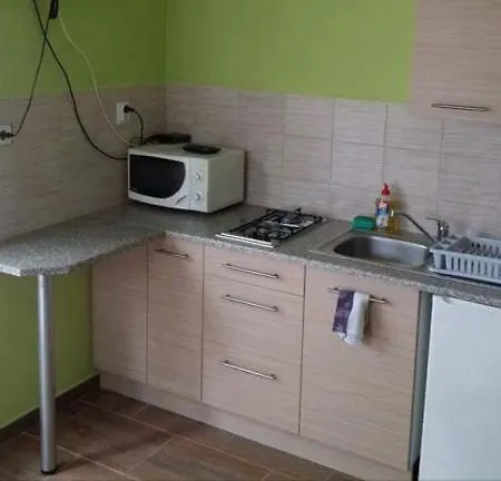 Tom Apartmans 2