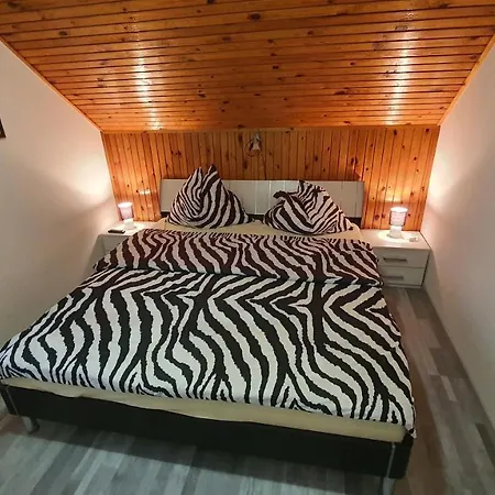 Tom Apartmans 2 Apartment Siofok